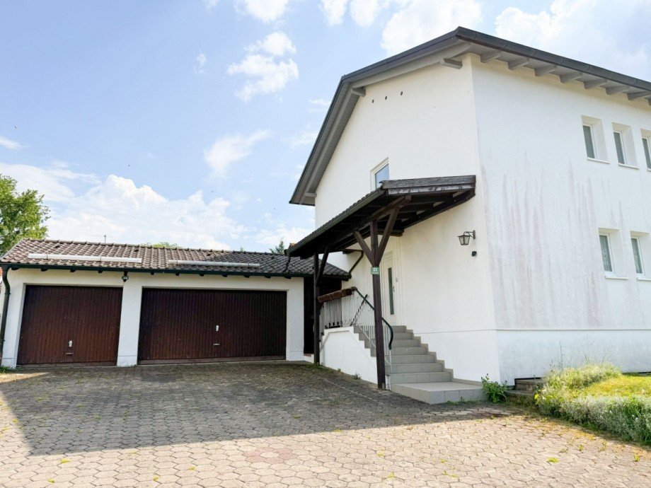 Hausansicht - Eingangsseite Einfamilienhaus Starnberg Perchting