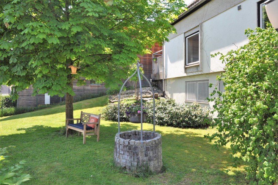 Vorgarten Berg Einfamilienhaus Berg