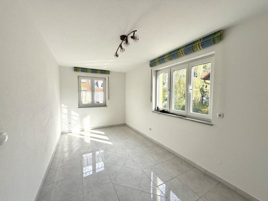 2. Zimmer OG Doppelhaush�lfte M�nchen