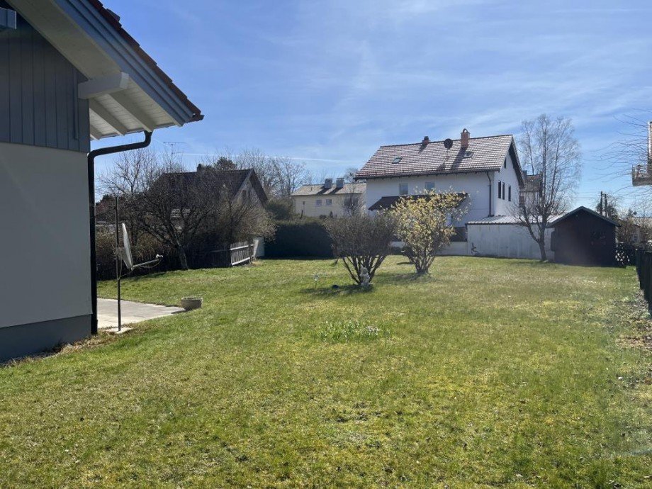 Blick nach S S�cking Grundst�ck Starnberg