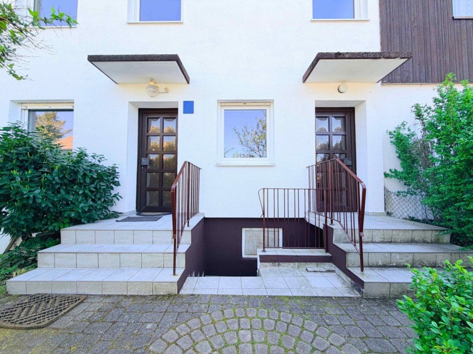 Haus Nordseite Zweifamilienhaus Eichenau