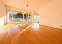 Hauptbild Ruhiges Wohnen am Landschaftschutzgebiet - 82319 Starnberg Große sonnige Süd-Loggia - Schwimmbad und Sauna inklusive!