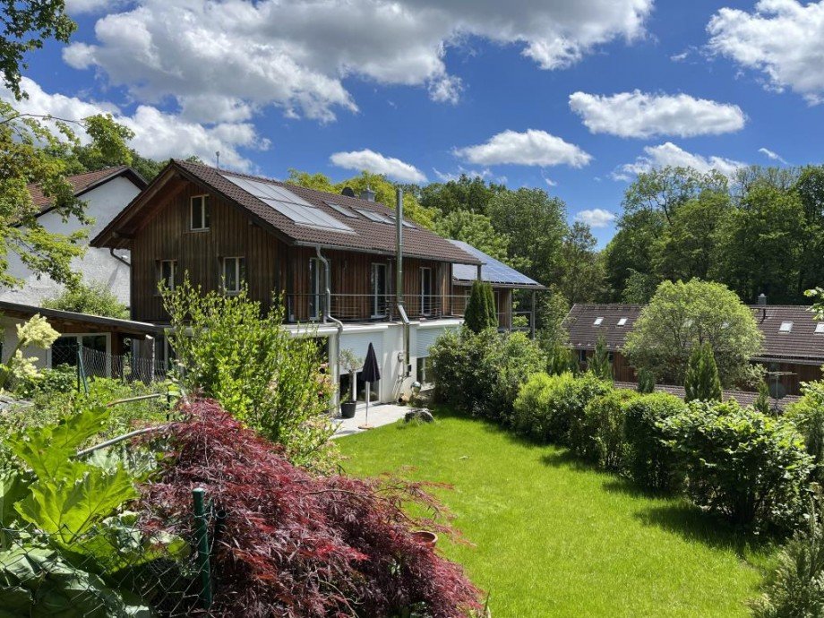 S�d West Ansicht Doppelhaush�lfte Starnberg