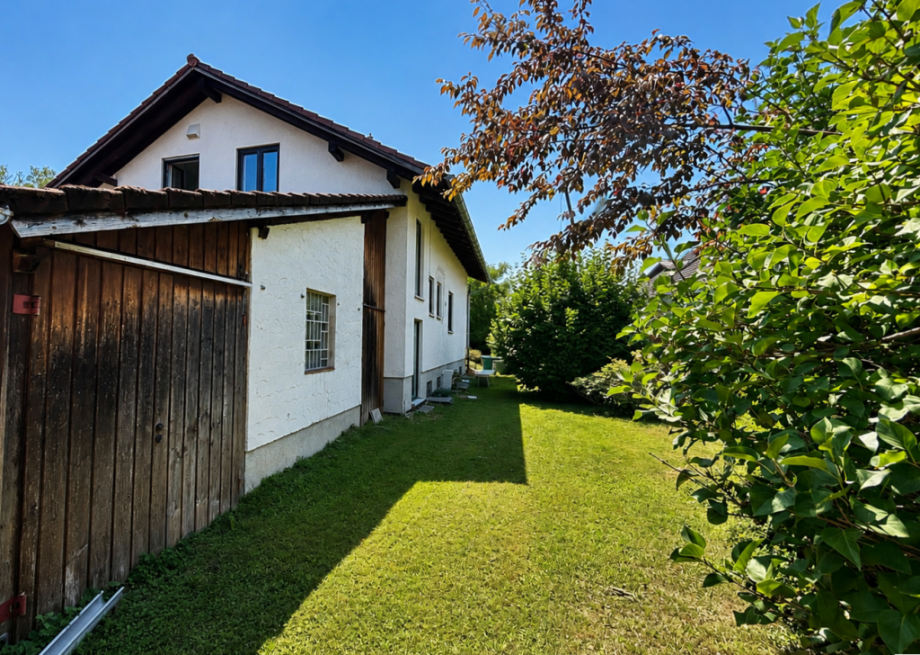 Nordwestansicht Zweifamilienhaus Starnberg