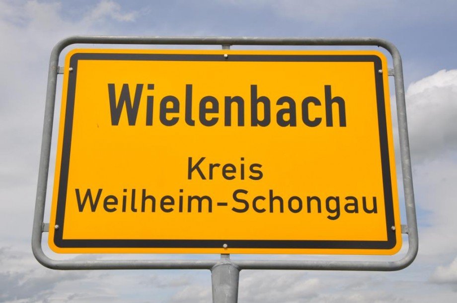 Ortsschild Wielenbach Grundst�ck Wielenbach
