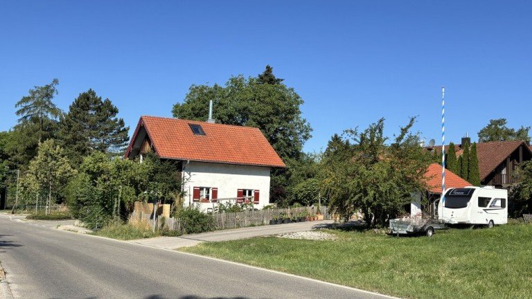 Ostansicht Starnberg - 10809188139 Einfamilienhaus Zauberhafte Kapitalanlage mit Altbau-Charme - verkehrsnah und vermietet